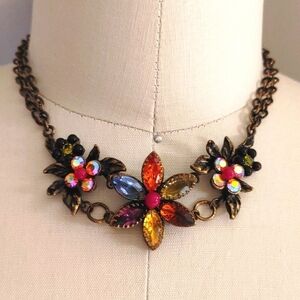 Vintage Janny 16" Flower Crystal & Bronze Leaf Necklace